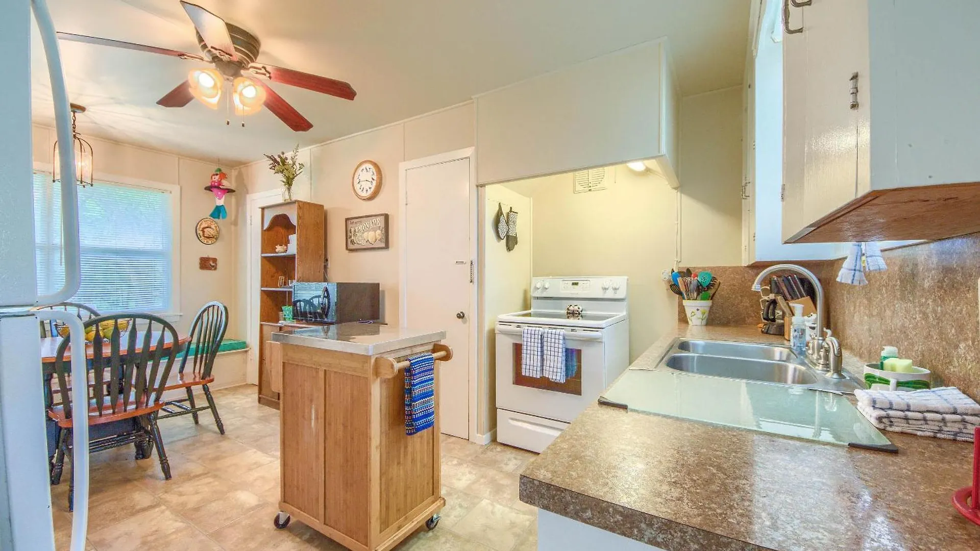 Rr 9084b3 Texas Blue Wagon Holiday home Canyon Lake