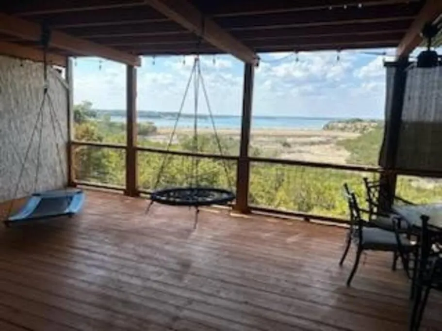 Holiday home Canyon Luxury Getaway, Hot Tub With Lakeview