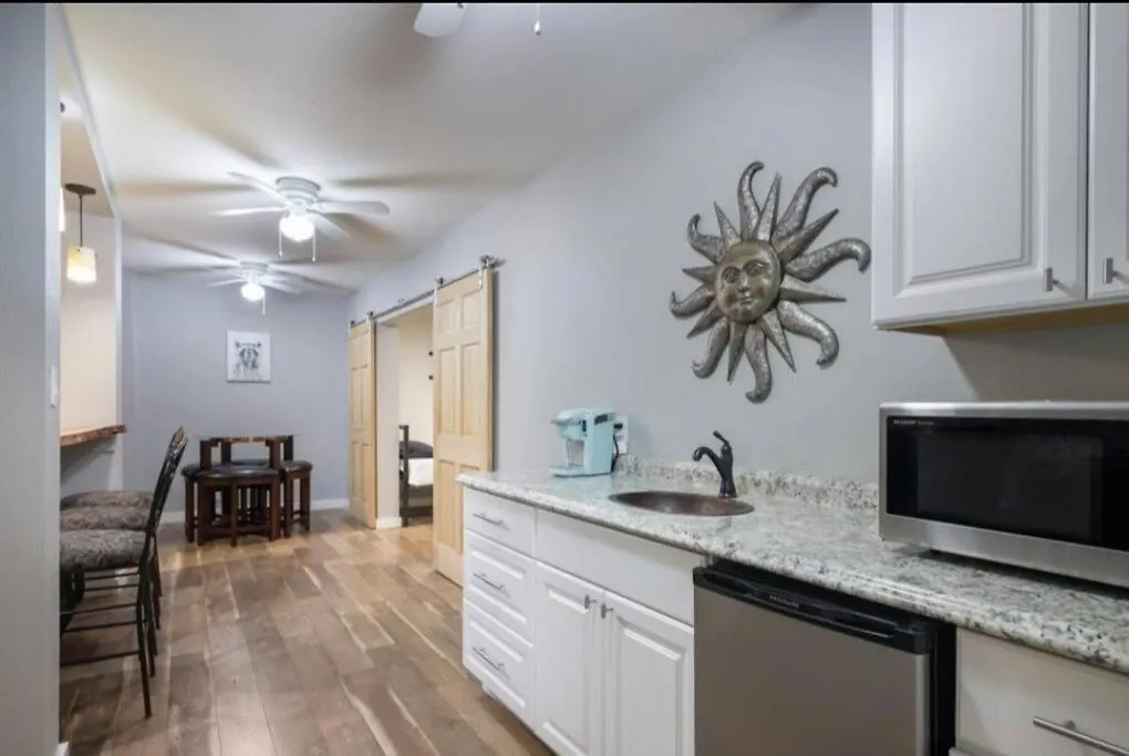 Canyon Luxury Getaway, Hot Tub With Lakeview Holiday home