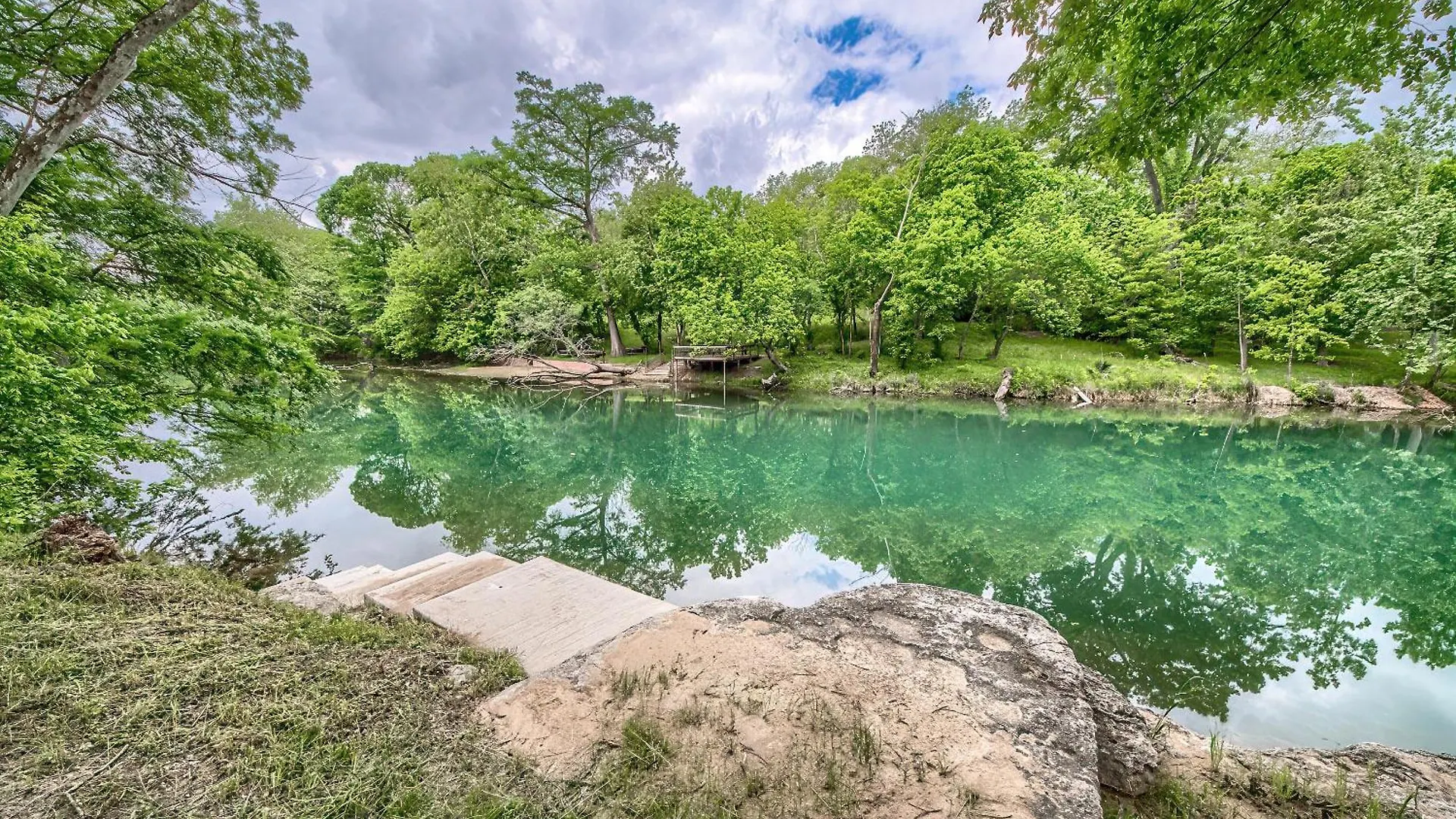 Cl 2849 River Escape At Horseshoe Falls * Canyon Lake