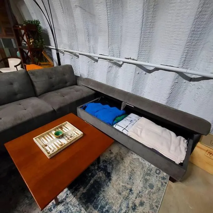 Hill Country Hangar With Hottub, 7 Minutes From The River And *