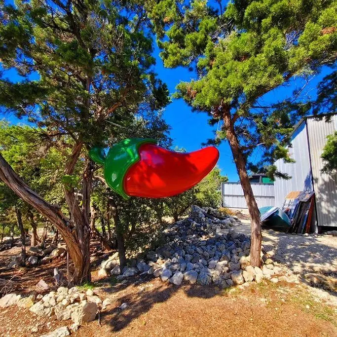 Hill Country Hangar With Hottub, 7 Minutes From The River And Semesterbostad