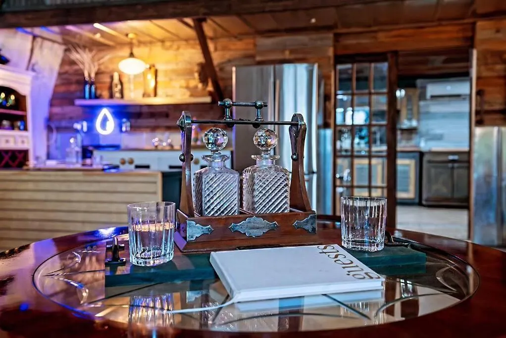 Hill Country Hangar With Hottub, 7 Minutes From The River And Semesterbostad Canyon Lake