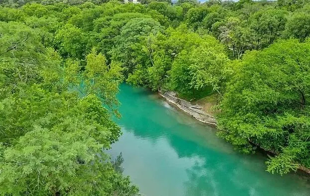 Cl 2849 River Escape At Horseshoe Falls * Canyon Lake