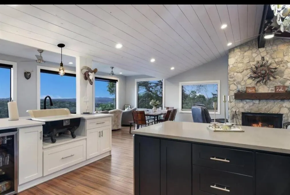 Canyon Luxury Getaway, Hot Tub With Lakeview Canyon Lake