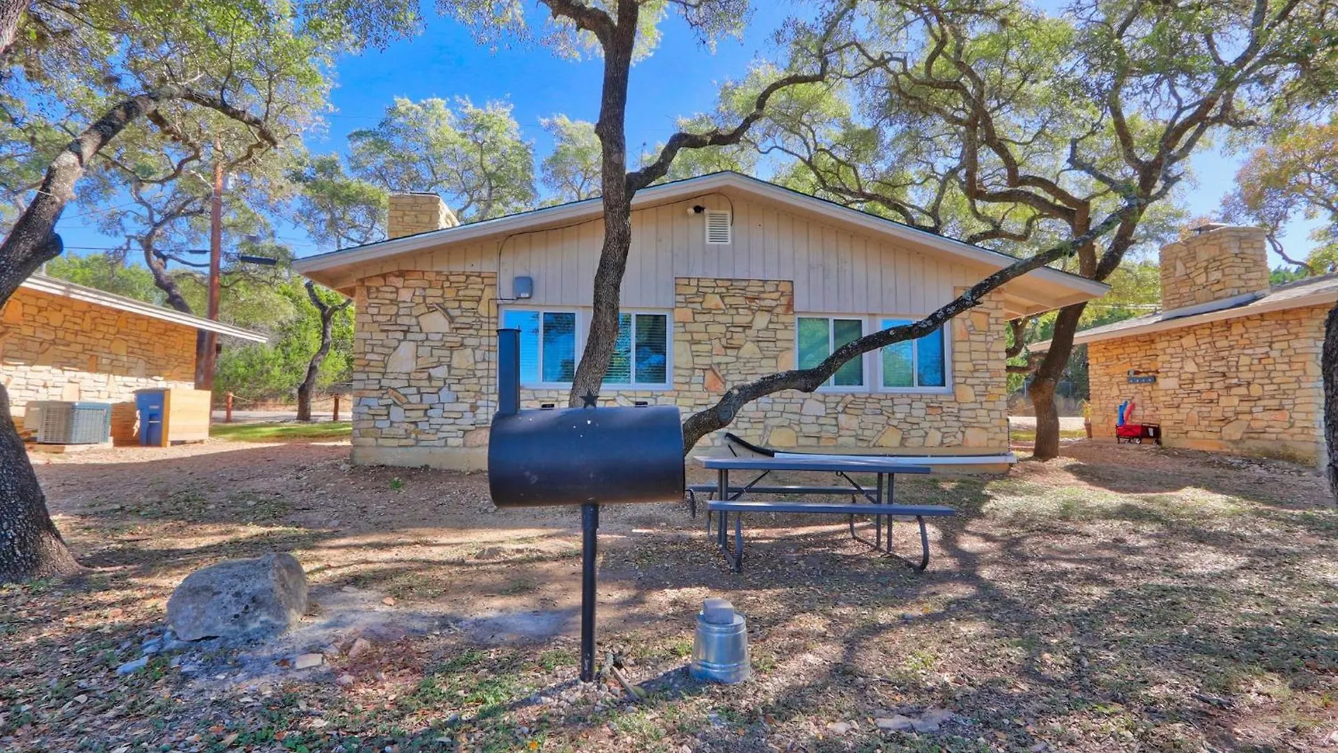 Millie's Unit 4 - Clara Holiday home Canyon Lake
