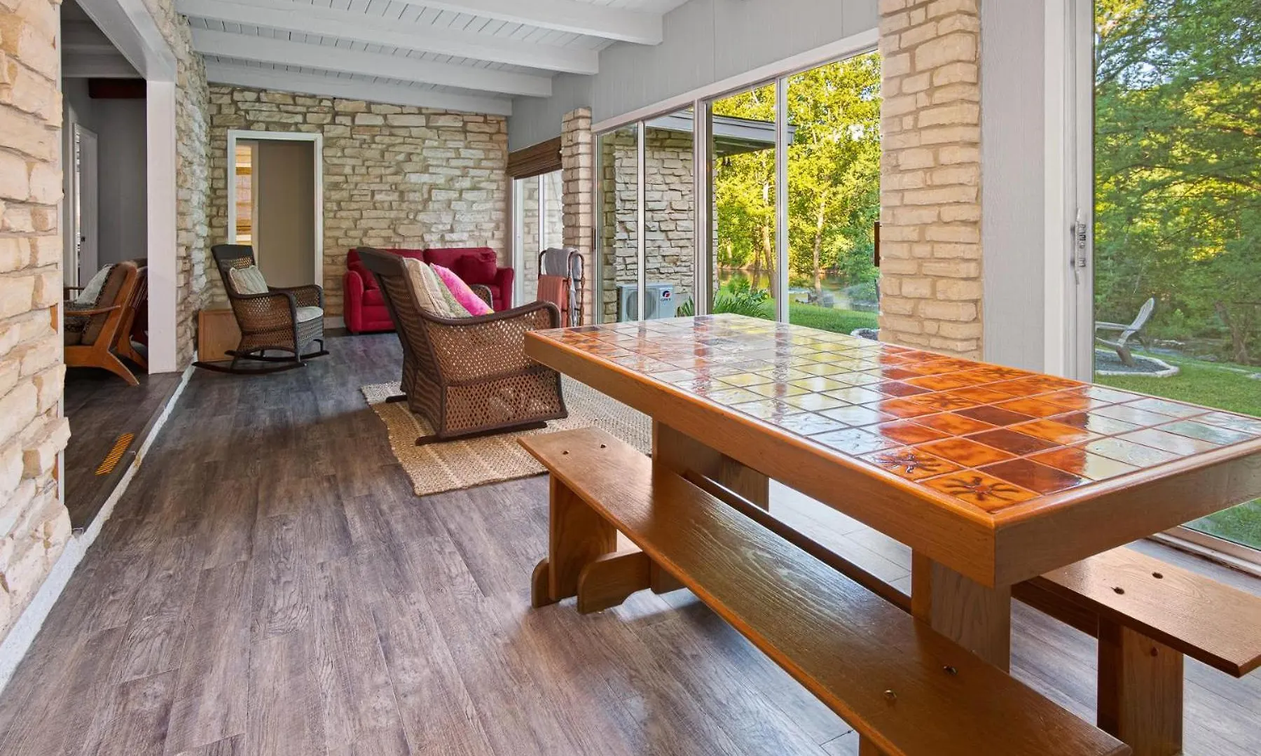 Stone River Holiday home