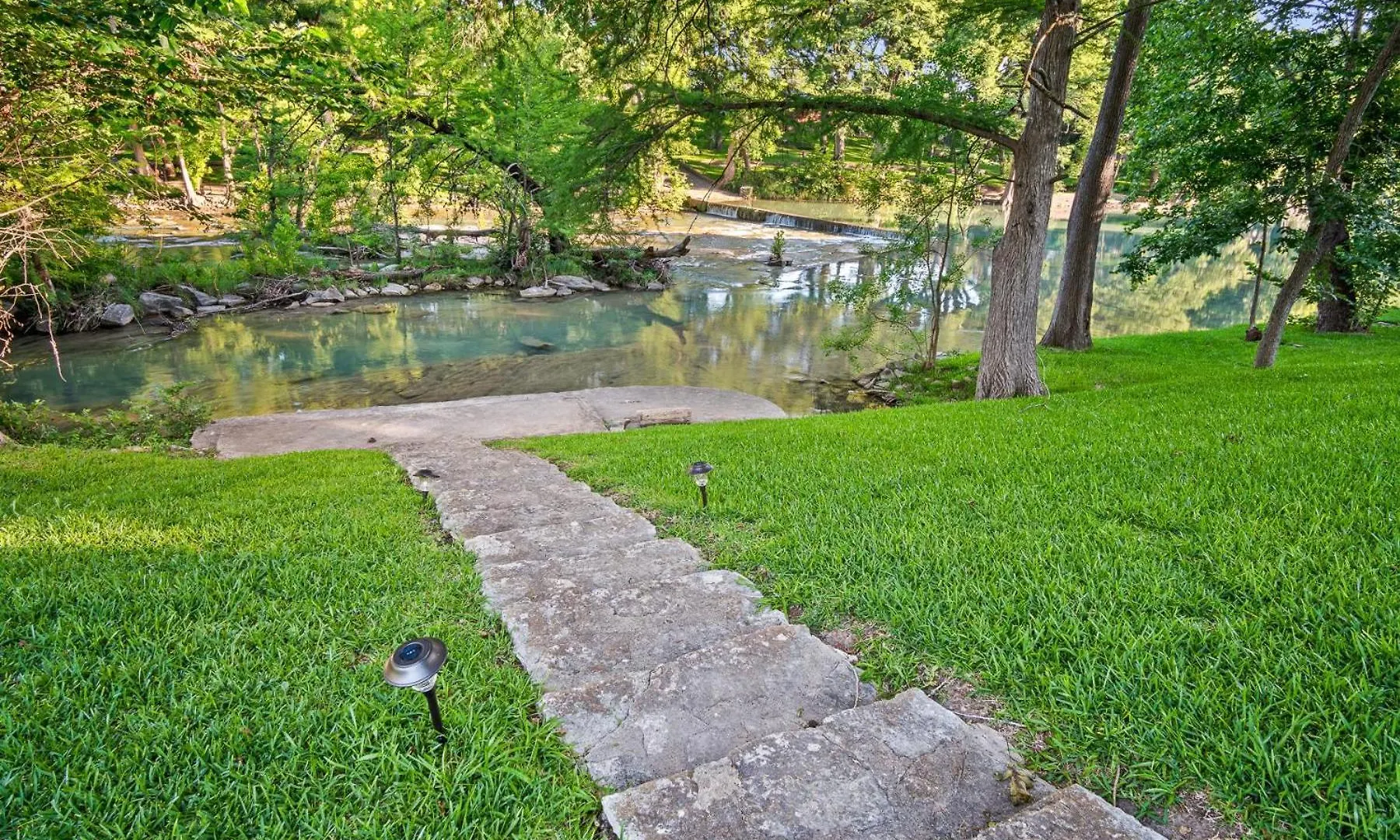 Stone River *