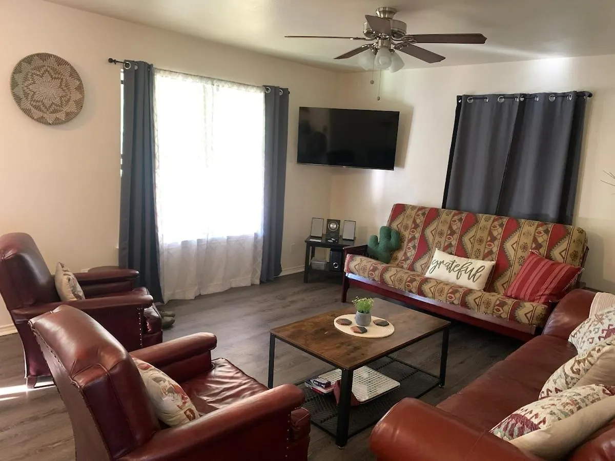 Hill Country Casita 3 Minutes From Guadalupe River & Canyon Holiday home *
