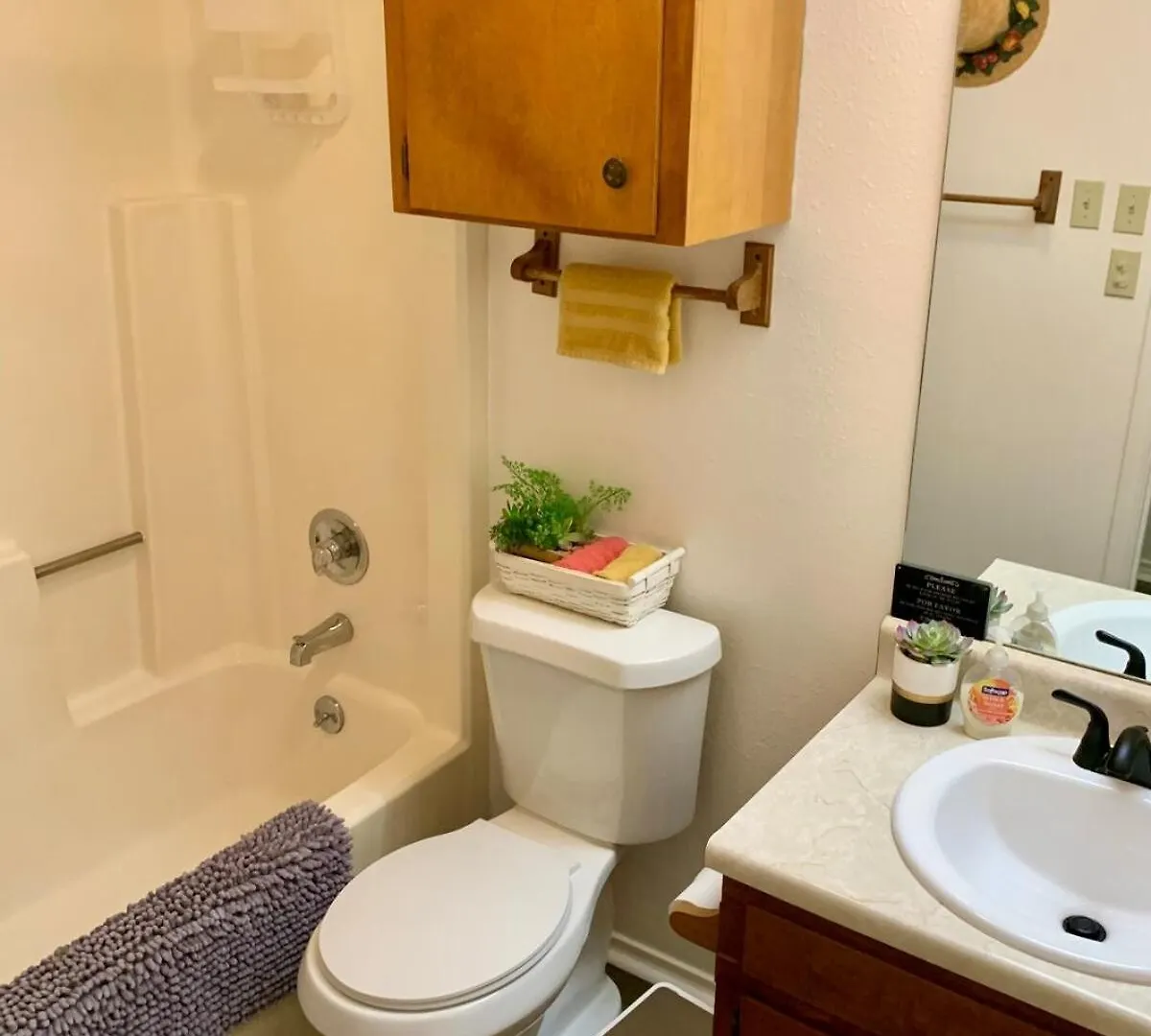 Hill Country Casita 3 Minutes From Guadalupe River & Canyon *
