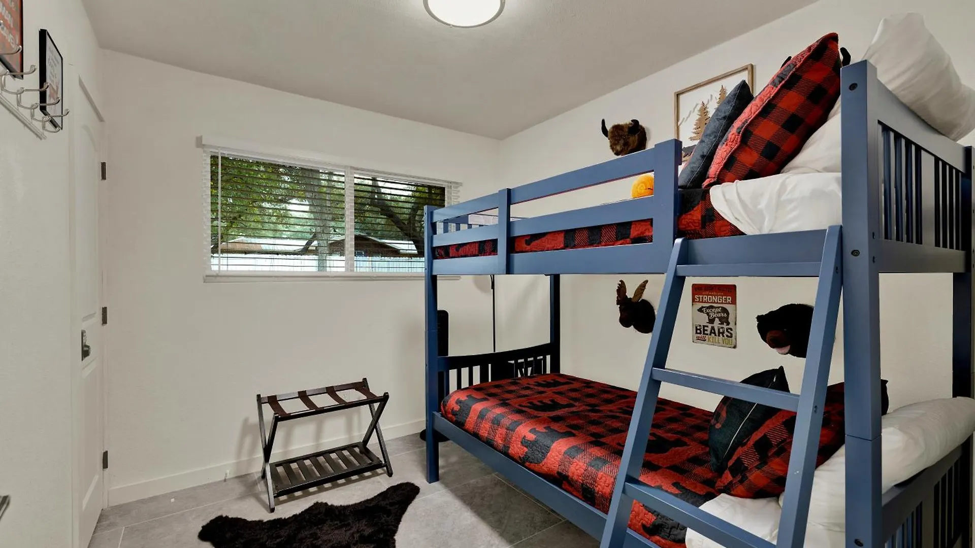 Whitewater River House - Game Room, Firepit, Walking Distance To Whitewater Amphitheater! Holiday home