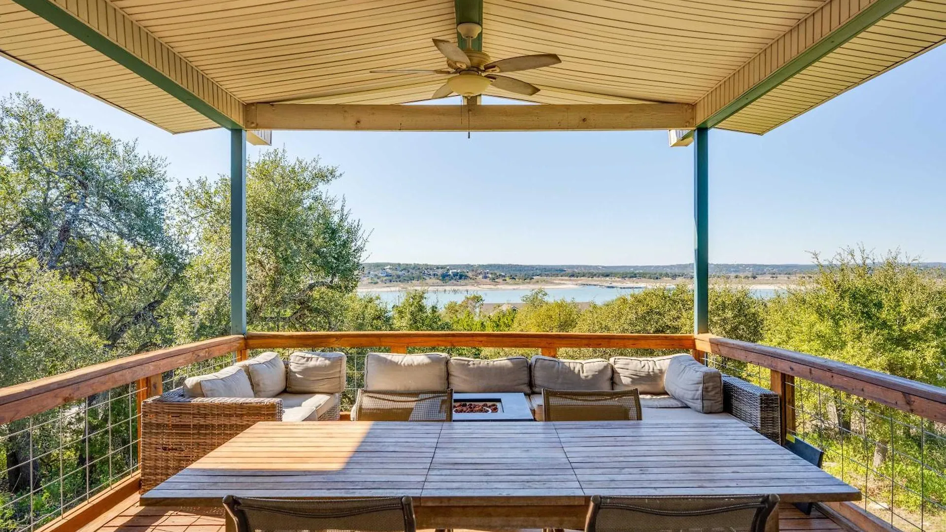 Sunset Ridge 2king Beds Hot Tub Pool Holiday home Canyon Lake