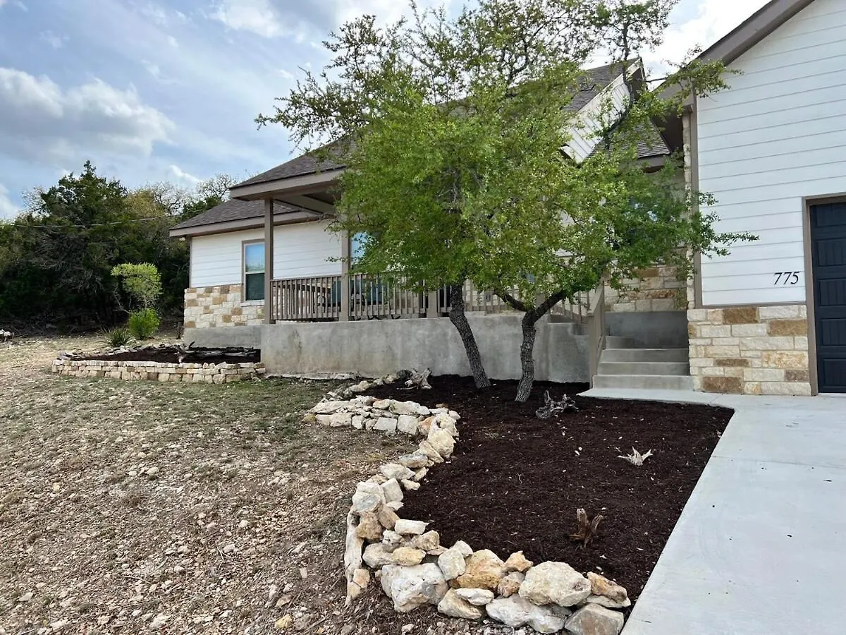 Holiday home Family Friendly! Beautiful, Cozy Fire Pit *