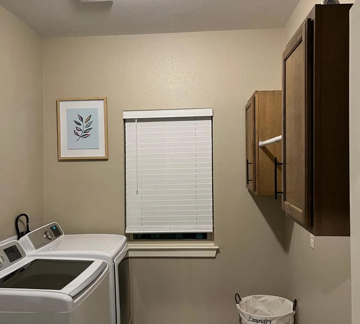 Holiday home Family Friendly! Beautiful, Cozy Fire Pit Canyon Lake