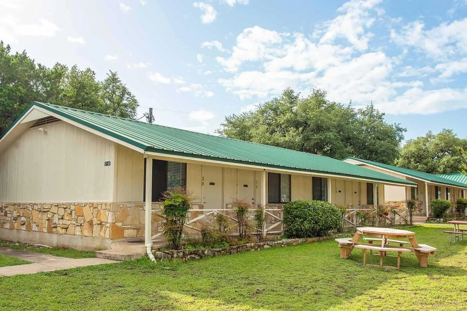 Kamp alanı Jellystone Park Hill Country