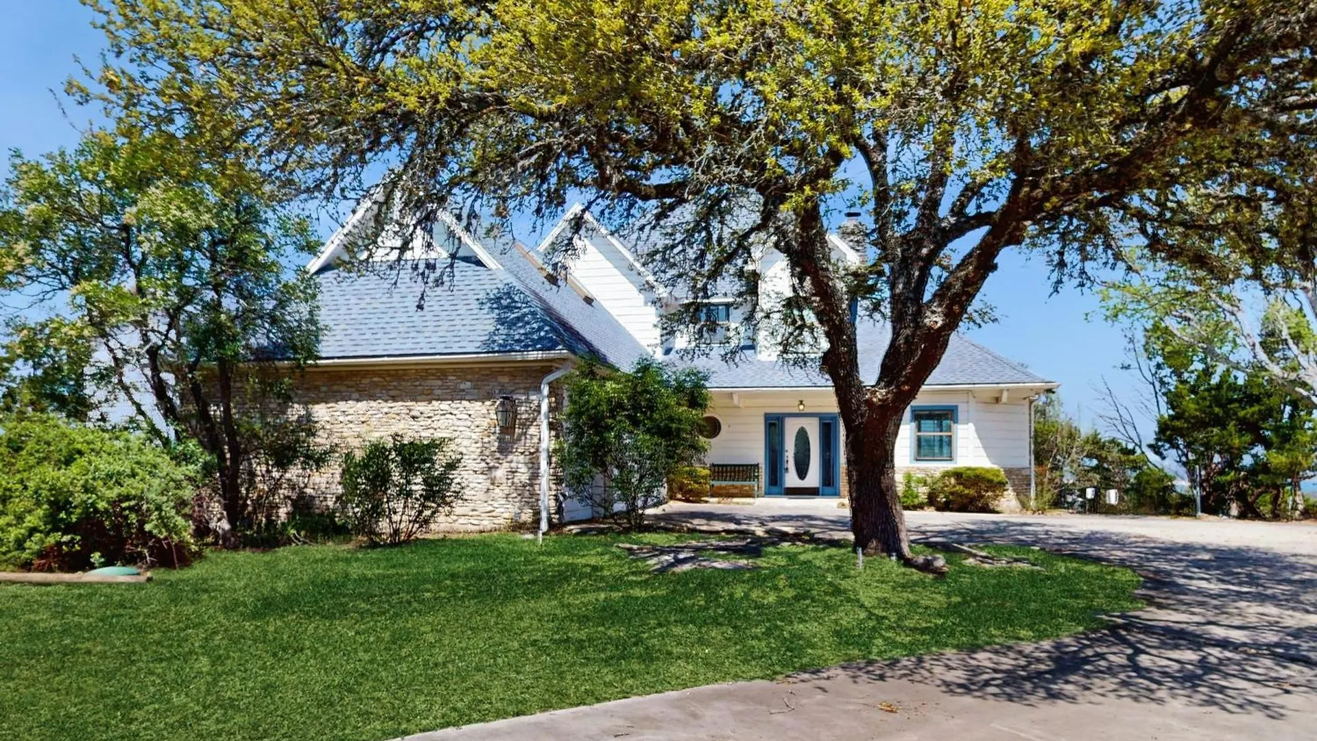 Maverick Mountaintop Retreat *