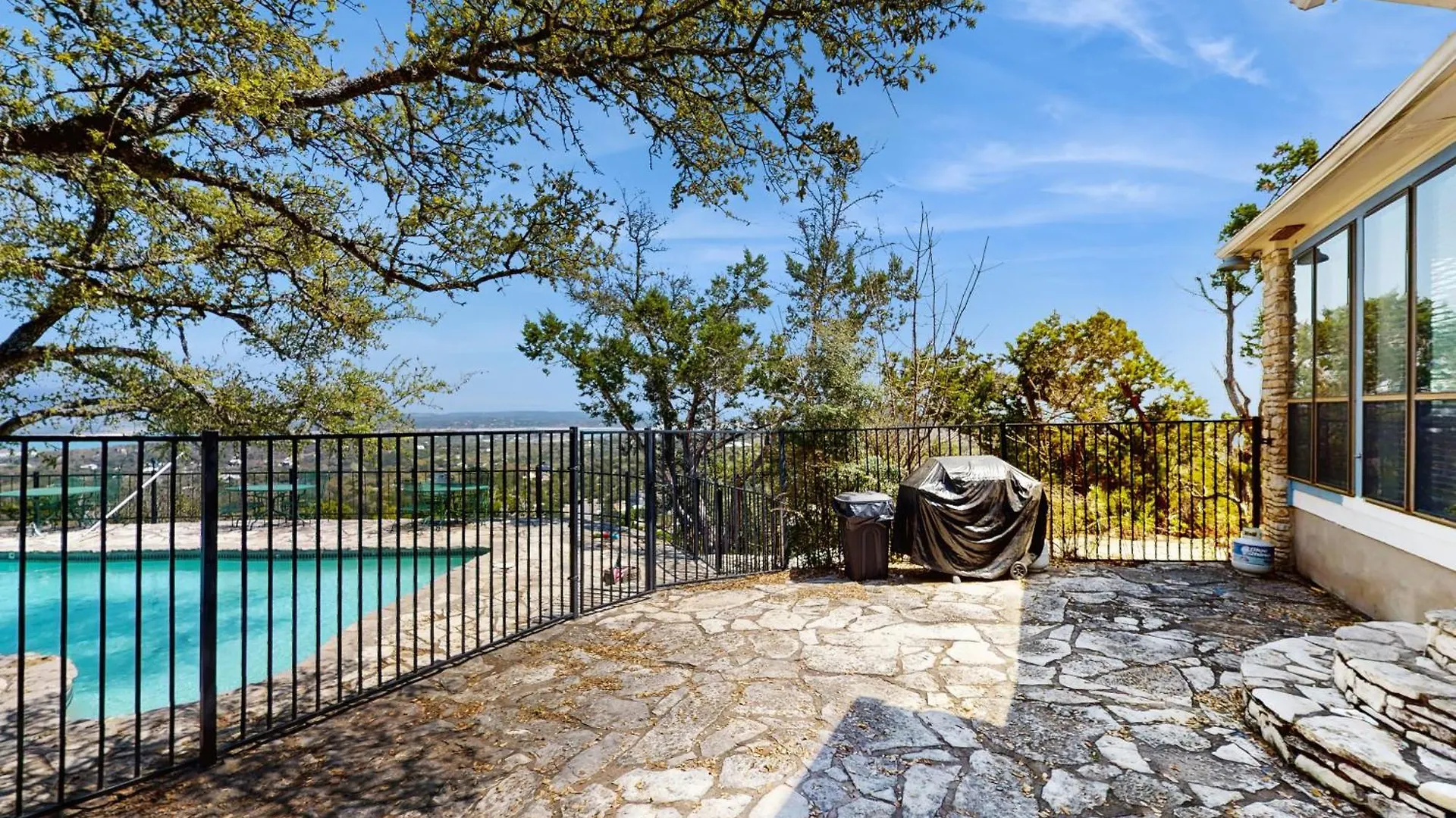 Maverick Mountaintop Retreat Holiday home Canyon Lake