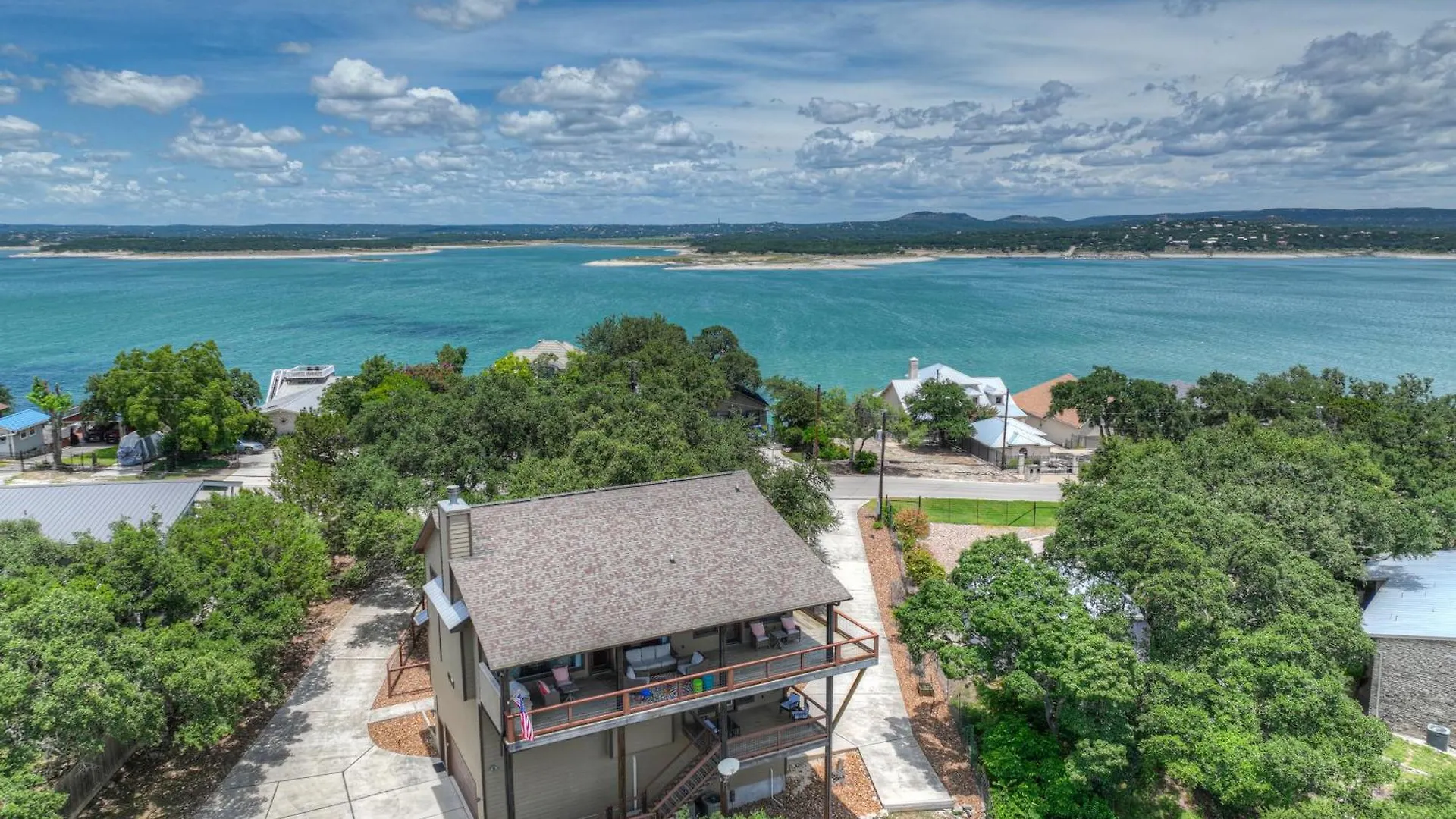 Canyon Lakehouse Panoramic Views With Firepit!