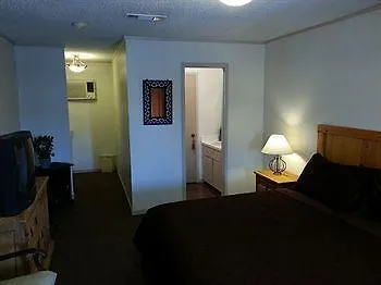 At Turkey Cove Lodge