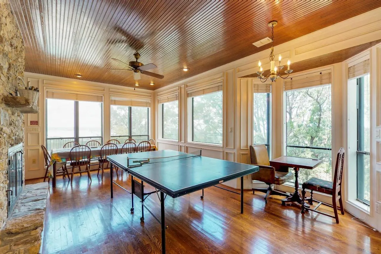 Maverick Mountaintop Retreat