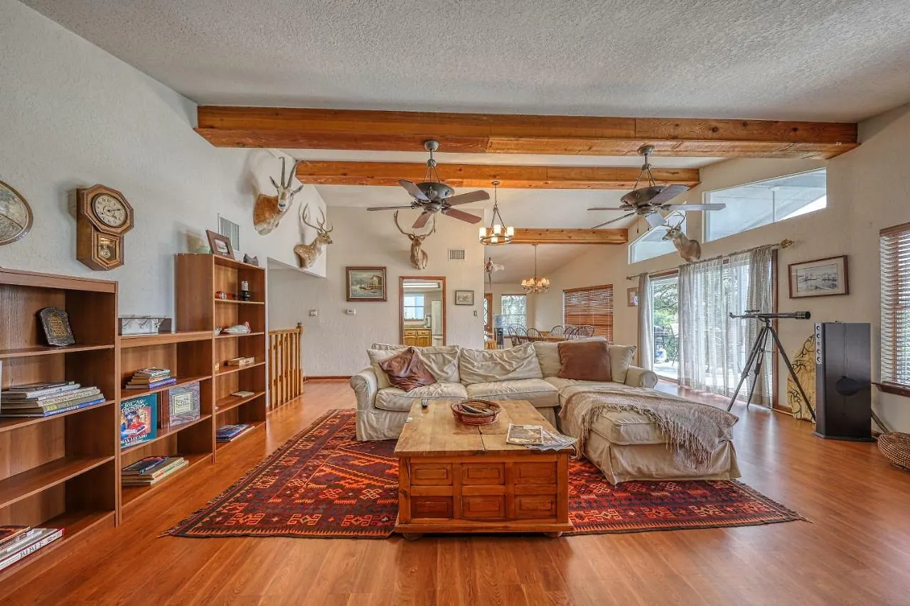 Riverside Manor Holiday home Canyon Lake