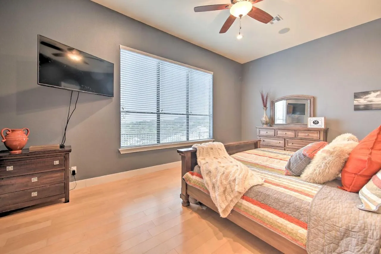 Holiday home Lakeview Escape With Hot Tub, 1 Mi To Canyon