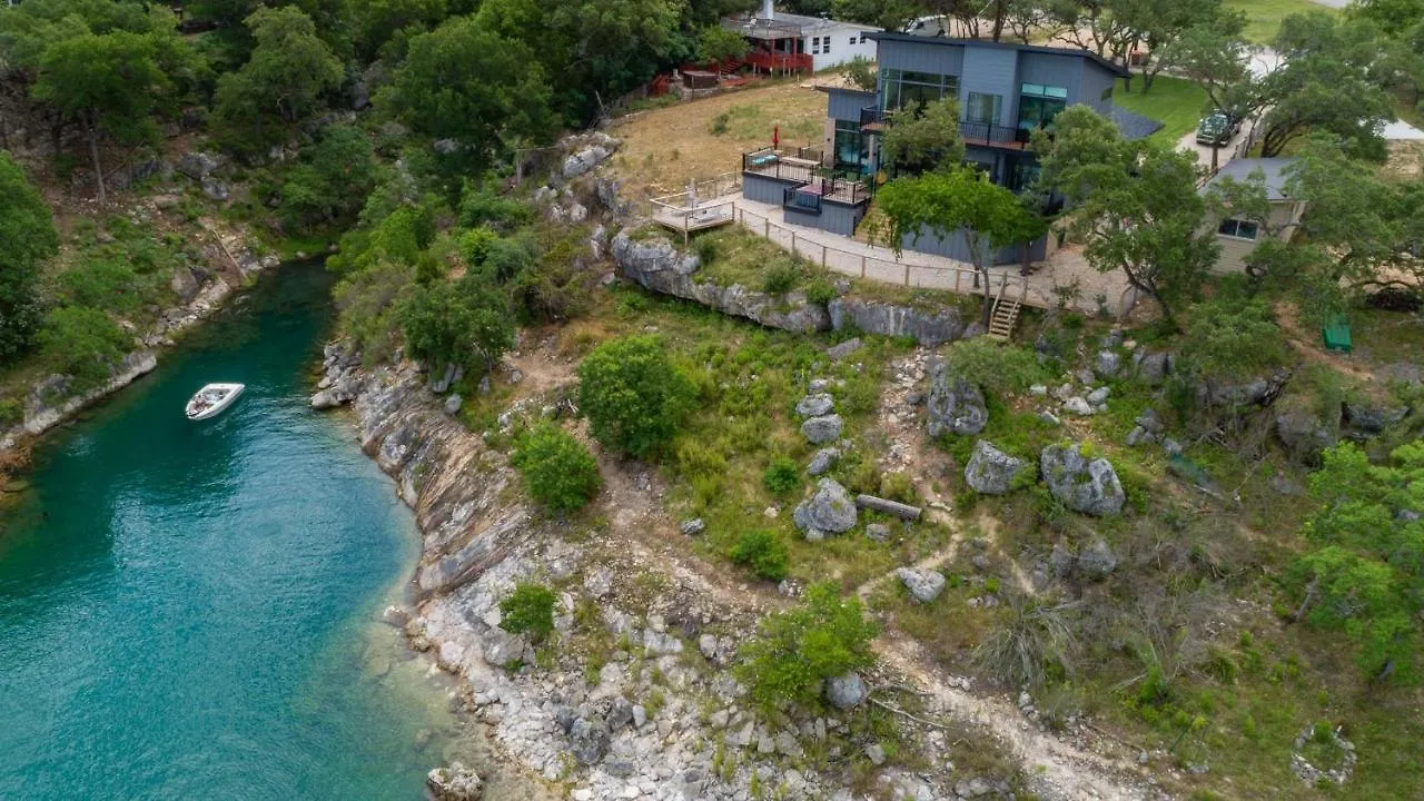 Happy Owl Lakehouse