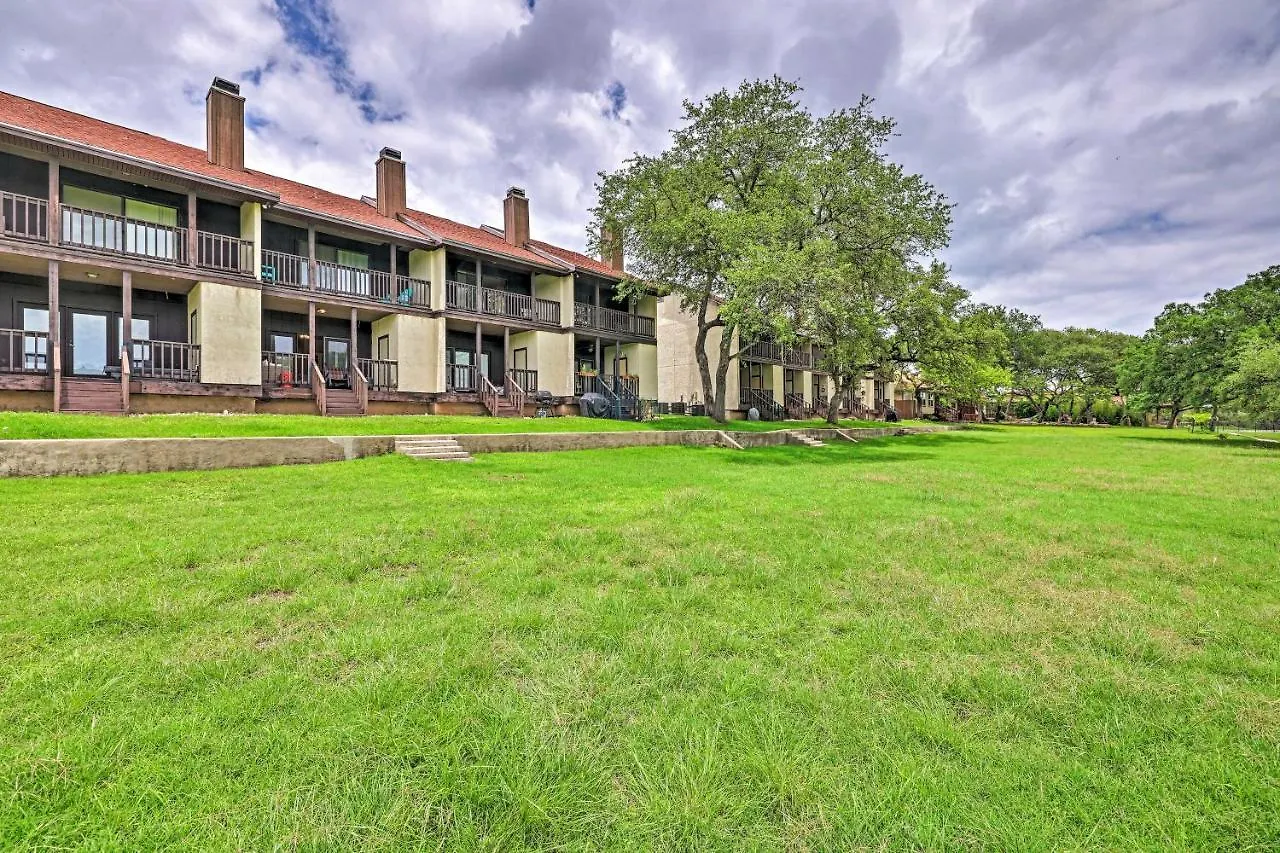Modern Lakeside Golf Course Retreat With Deck!