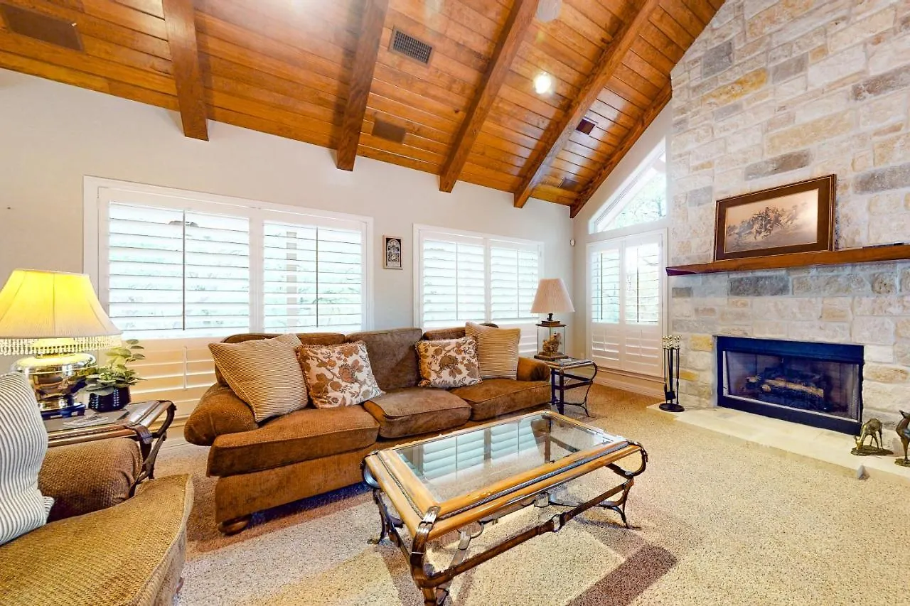 Vista Ridge Hideaway Holiday home *