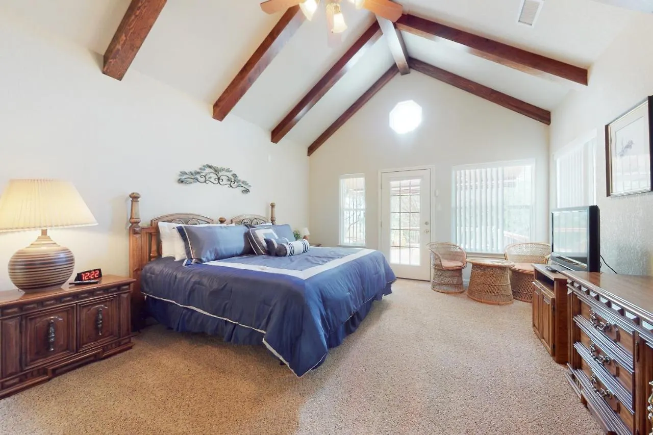 Vista Ridge Hideaway Holiday home *