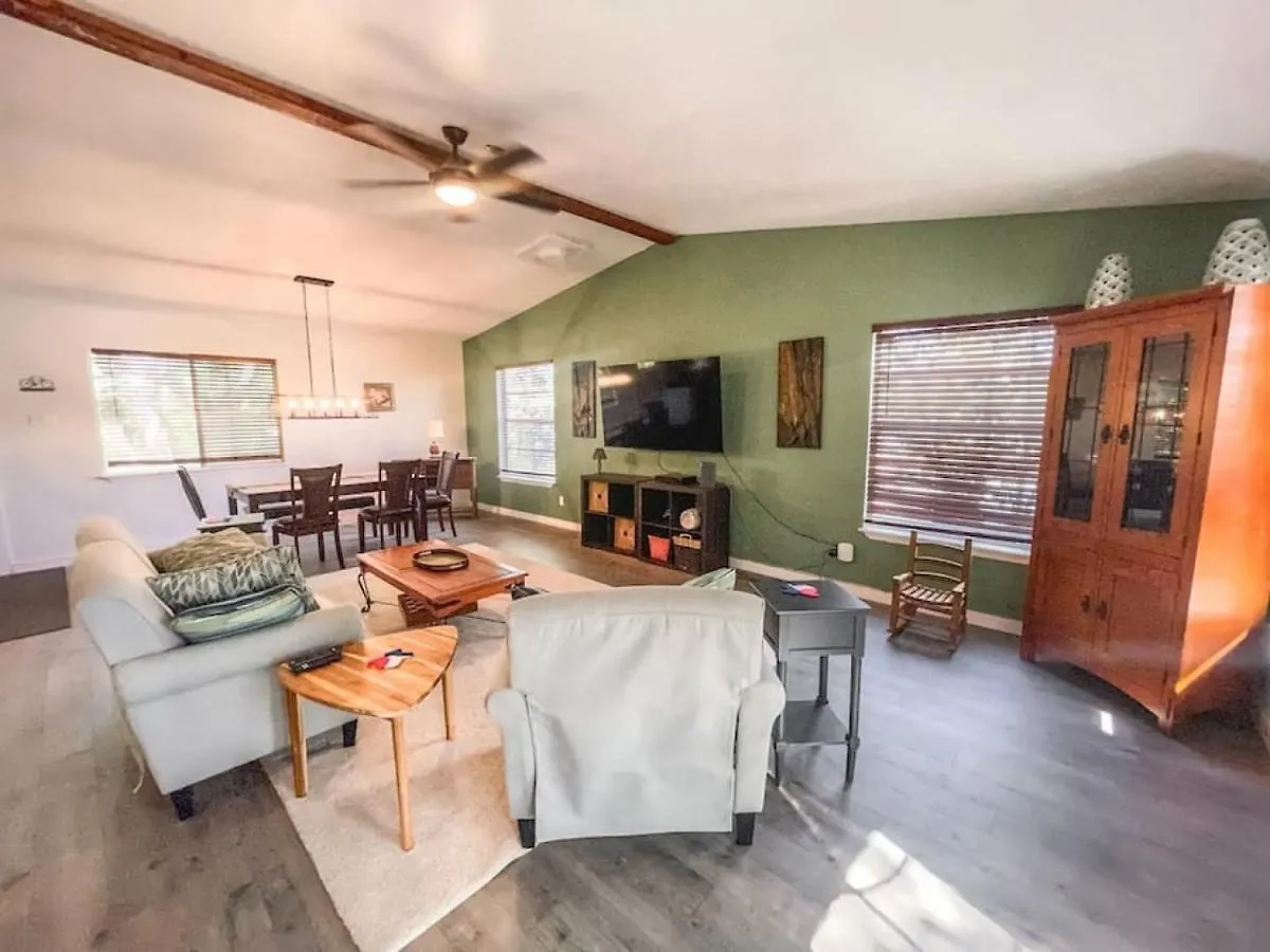Bamboo Breeze - Sleeps 6 - Pet-friendly דירה