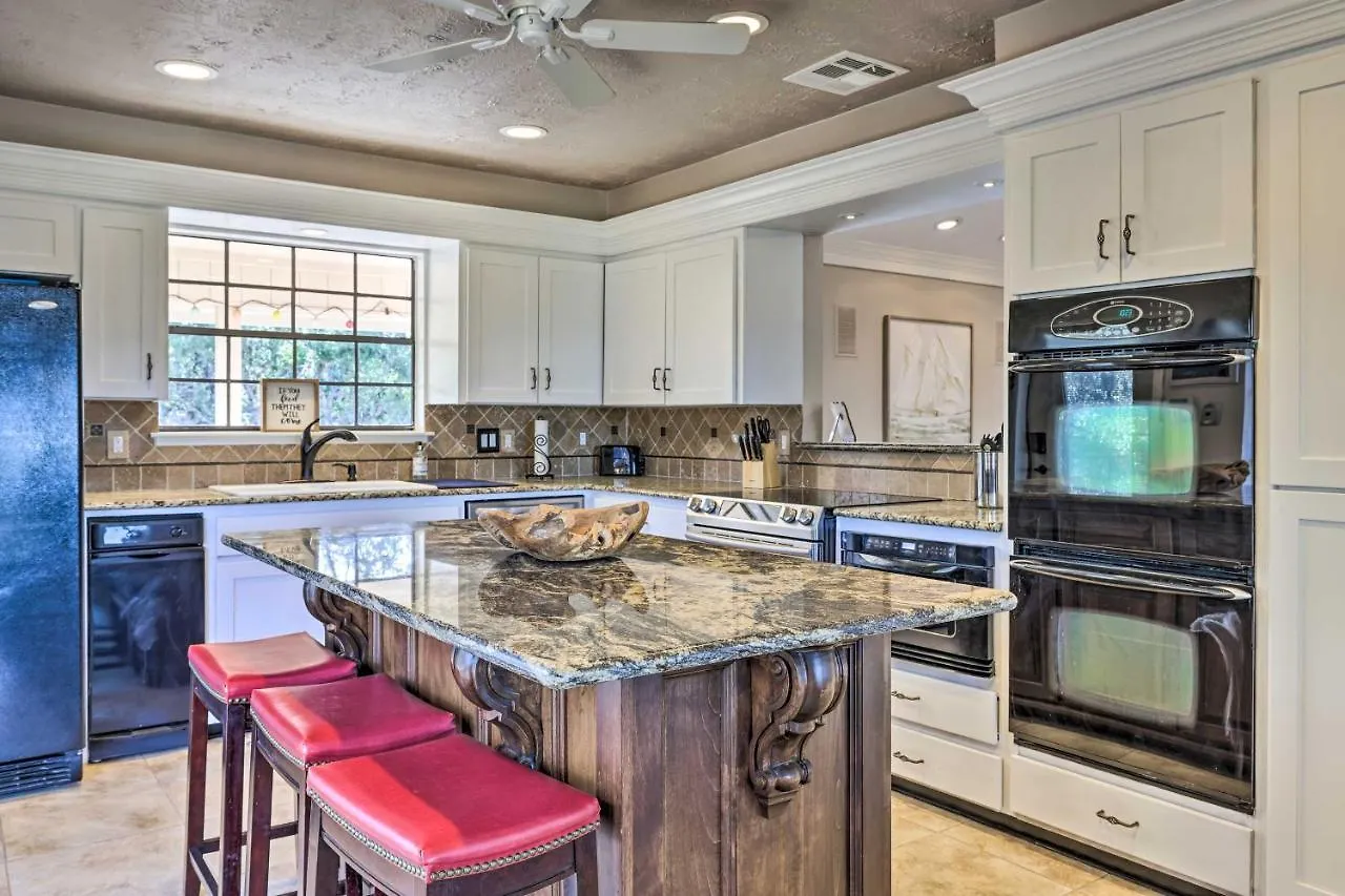 Canyon Hill Country And Water Views! Casa vacanze *