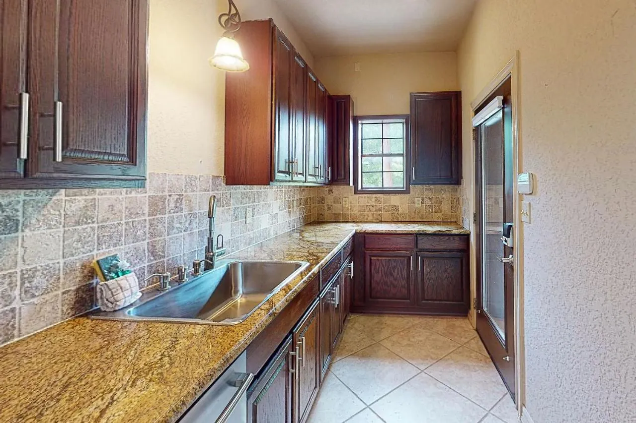 Blue Water Main House *