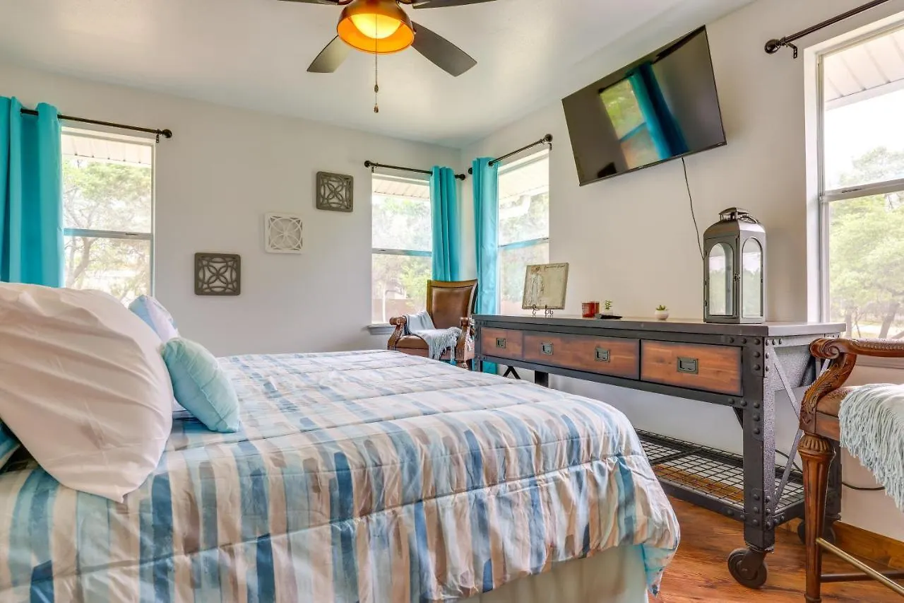 Canyon With Amenities And Fire Pit! Holiday home