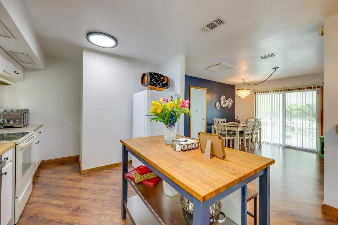 Holiday home Canyon With Amenities And Fire Pit! *