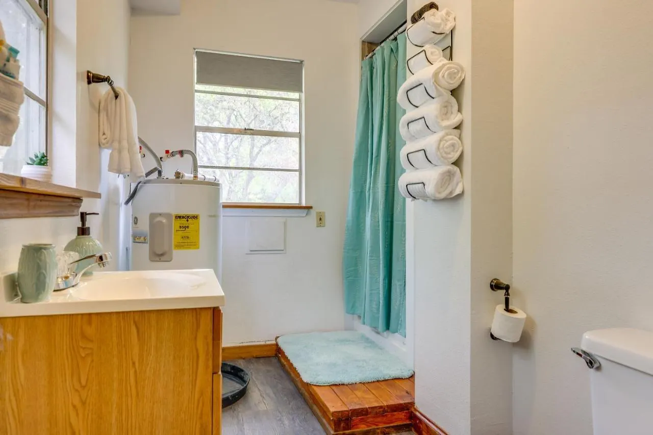 Canyon With Amenities And Fire Pit! Canyon Lake