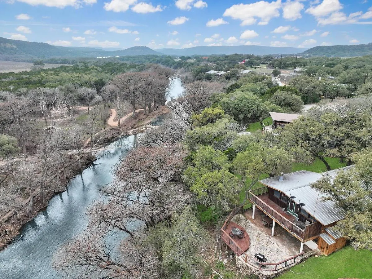 Rick's River Haus Canyon Lake