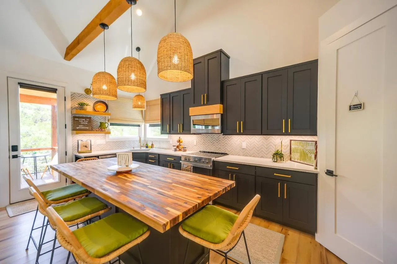 Family-friendly Canyon With Hot Tub! بيت للعطل