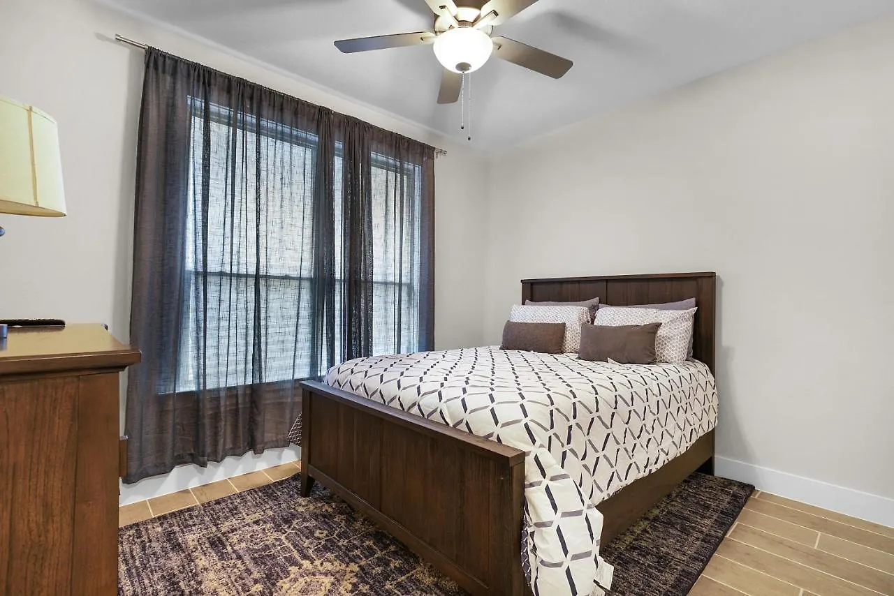 別荘 Pristine 3-bedroom Near Canyon Lake!