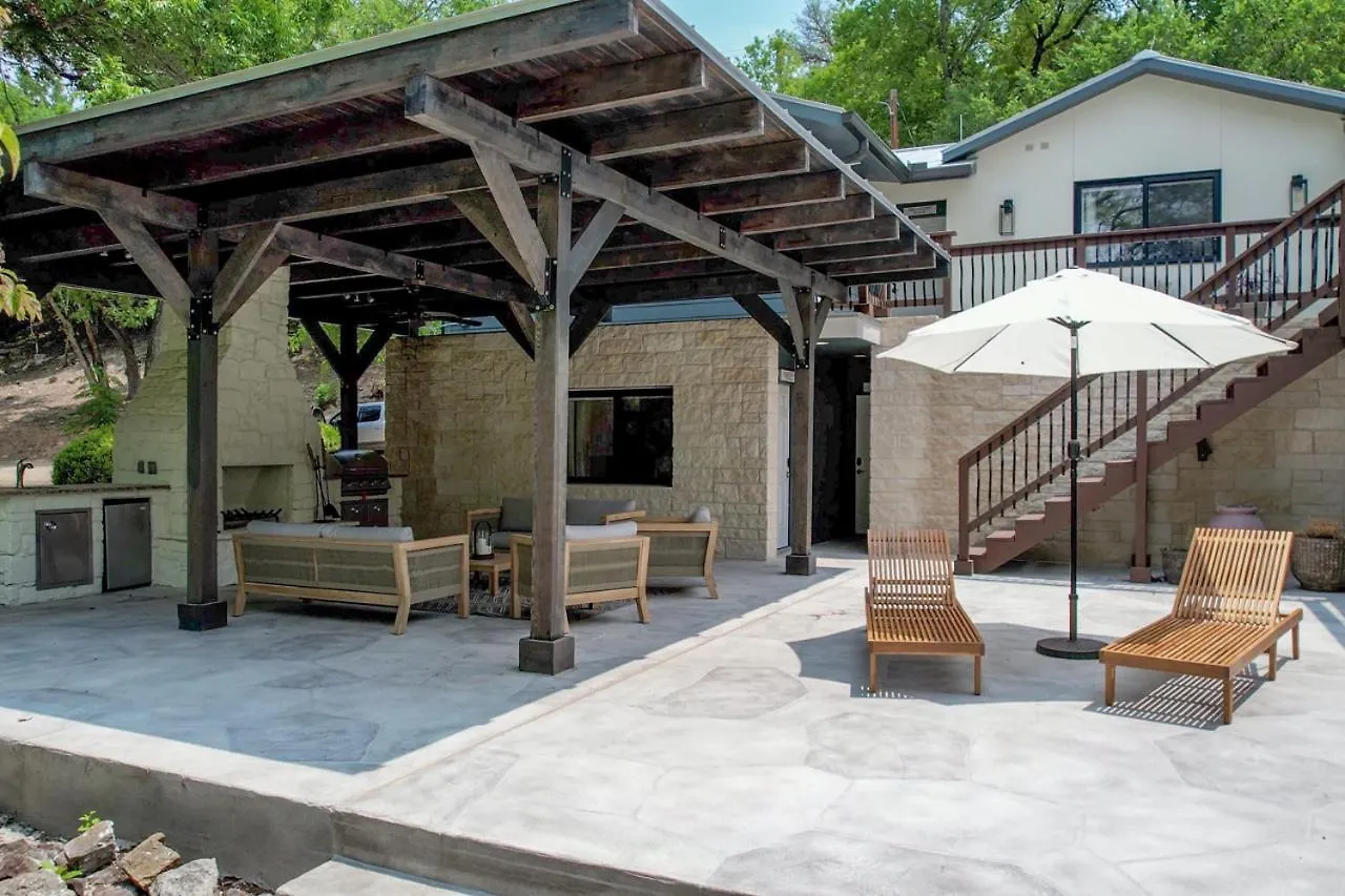 Luxury Riverfront With Firepit & Gameroom! *
