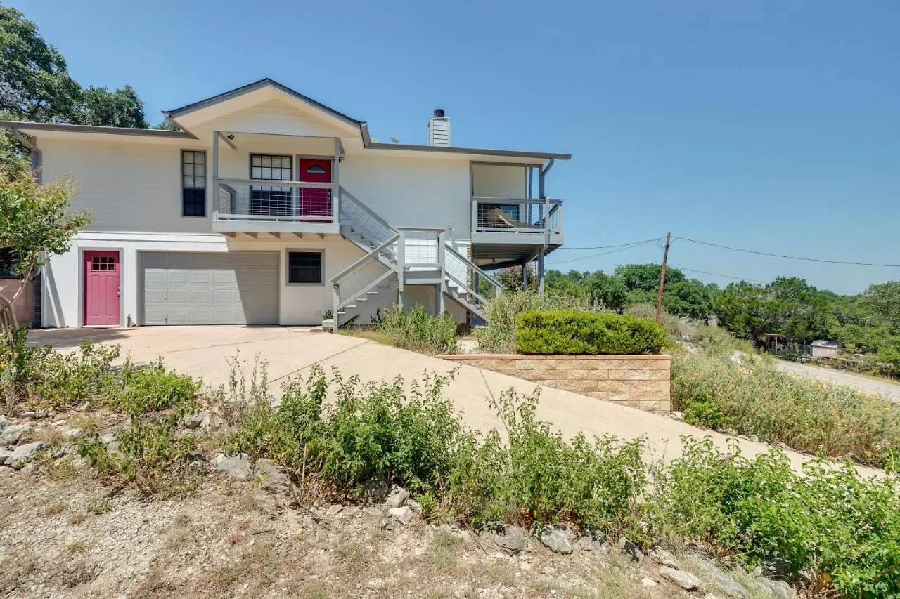 Canyon With Balcony And Views * Canyon Lake