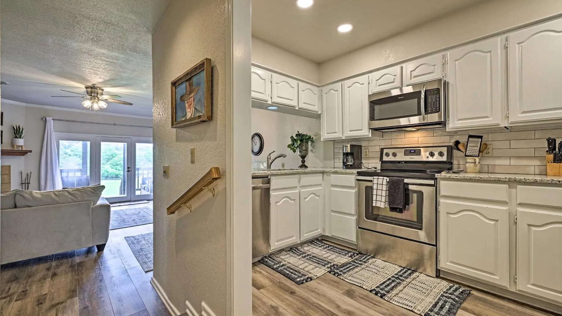 Modern Lakeside Golf Course Retreat With Deck! *