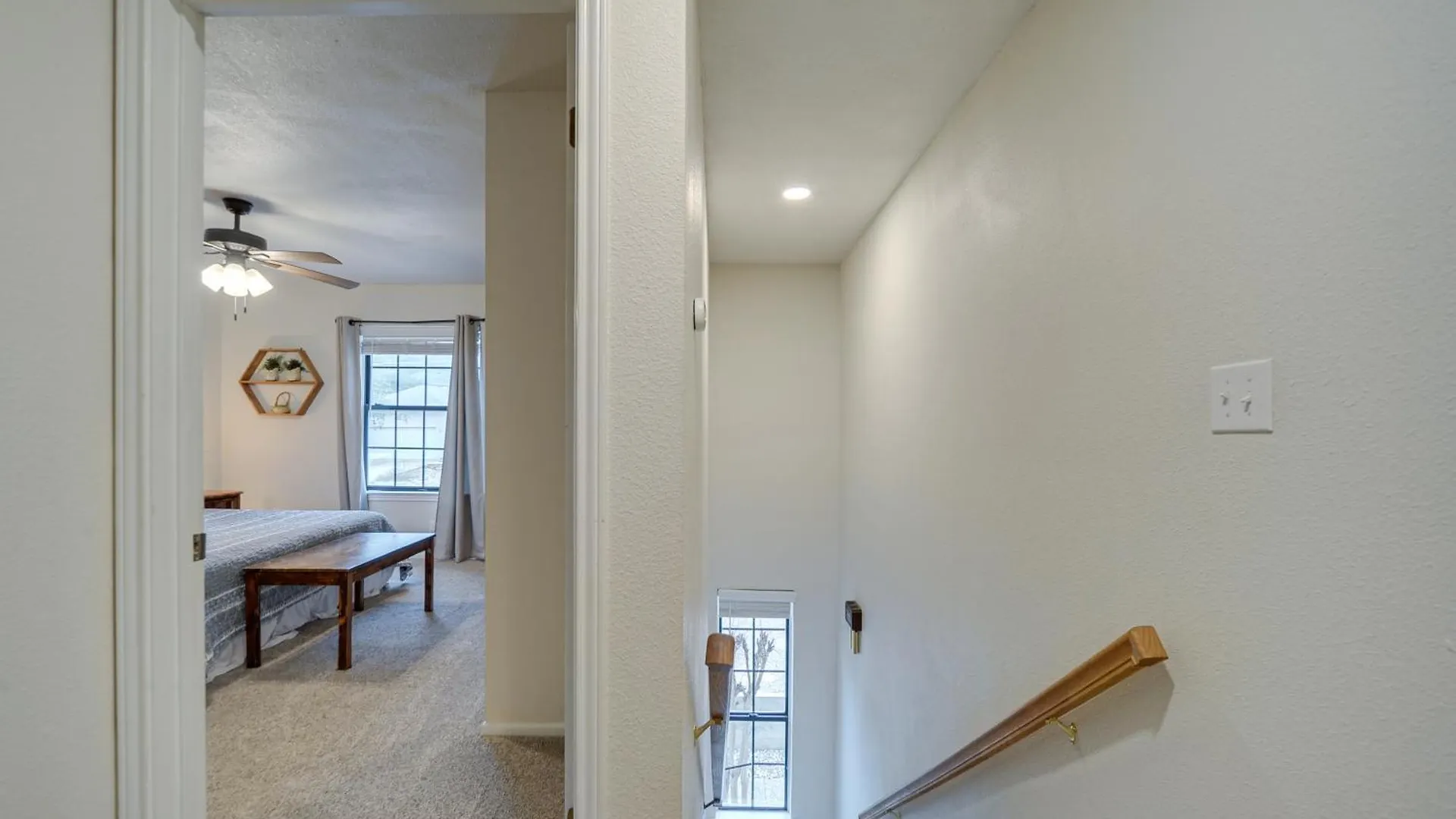شقة Modern Lakeside Golf Course Retreat With Deck! *