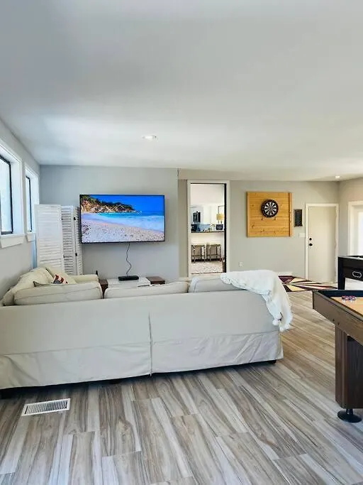 Views, Canyon Lake, Newly Remodeled, Close To River, Location, With A Fire Pit 캐니언 레이크
