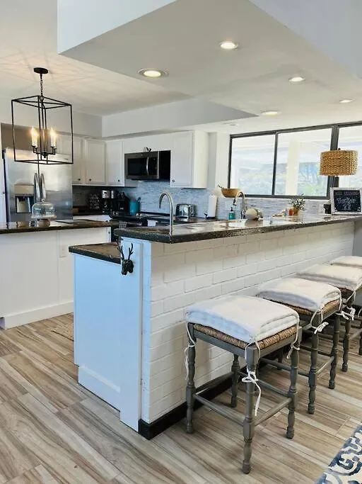 펜션 Views, Canyon Lake, Newly Remodeled, Close To River, Location, With A Fire Pit 캐니언 레이크
