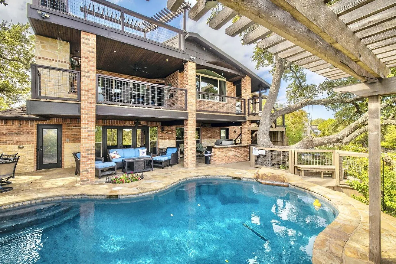 Hummingbird Hideaway - Waterfront With Pool And Hot Tub! Feriehus