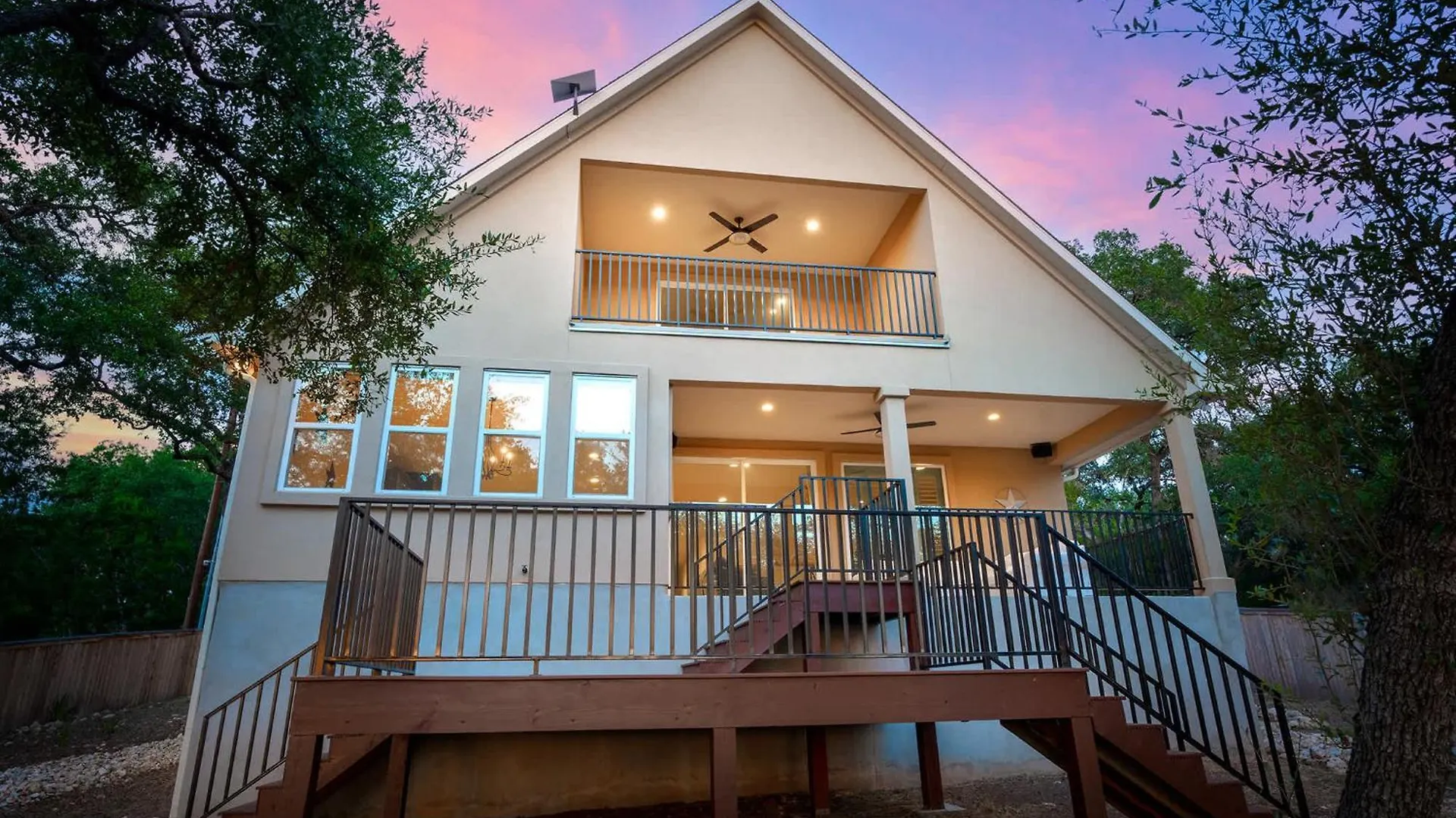 Canyon Star - Sleeps 10 Foosball Table *