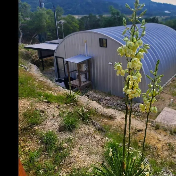 Hill Country Hangar With Hottub, 7 Minutes From The River And * Canyon Lake