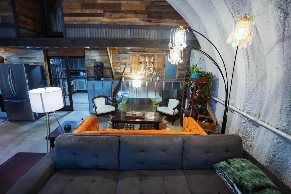 Holiday home Hill Country Hangar With Hottub, 7 Minutes From The River And Canyon Lake