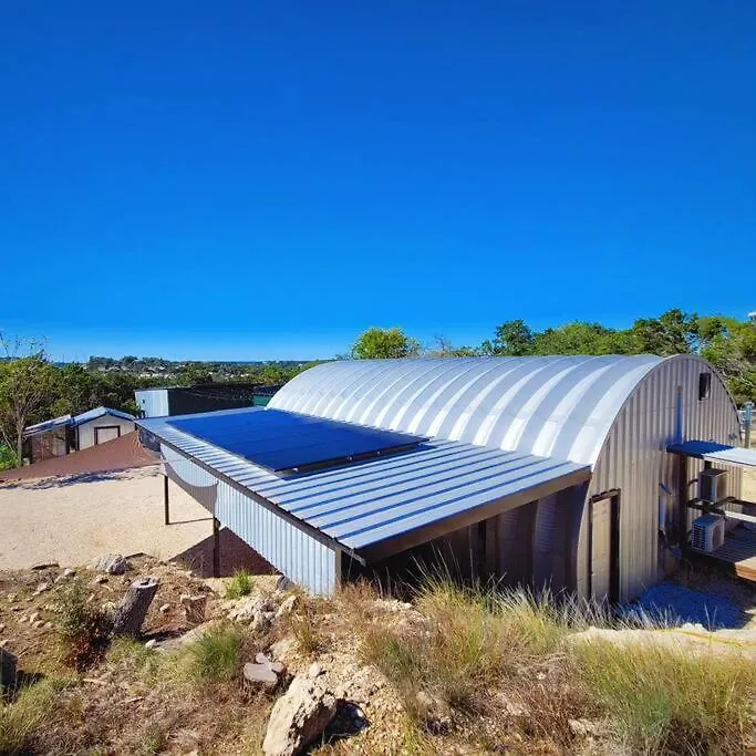 Hill Country Hangar With Hottub, 7 Minutes From The River And Holiday home